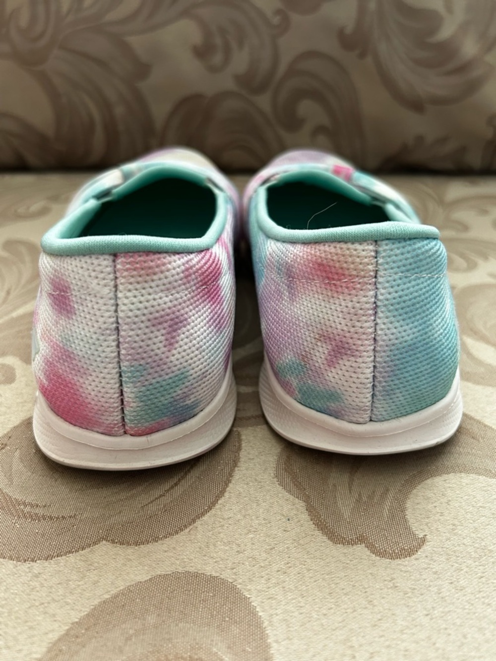 Skechers Women’s 7.5 Pastel Tie-Dye Slip-On Flats Shoes Mint Pink Lavender White - Picture 6 of 7